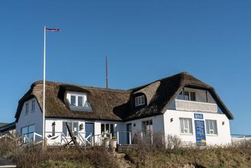 هتل Guesthouse Klitmøller