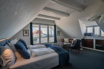 هتل Guesthouse Klitmøller