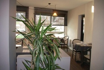 هتل Le Crystal Dinard Plage