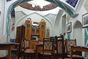 هتل Mekhtar Ambar  Caravan Sarai Xix
