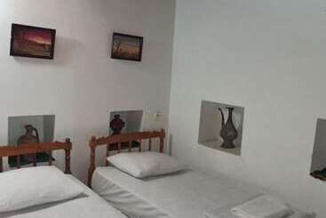 هتل Mekhtar Ambar  Caravan Sarai Xix