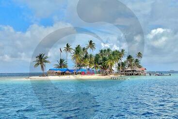 هتل San Blas Secluded Paradise Beach Cabins