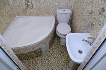 هتل Xonsaroy B&b
