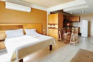Jp Hotels & Suites