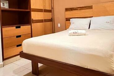 Jp Hotels & Suites