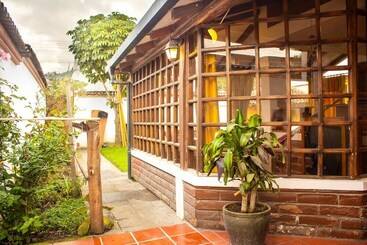 پانسیون Casa Del Huésped
