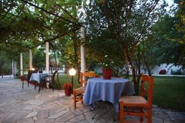 پانسیون Christos Guesthouse