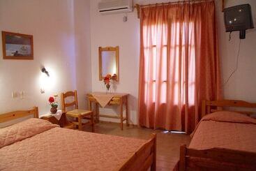 پانسیون Christos Guesthouse