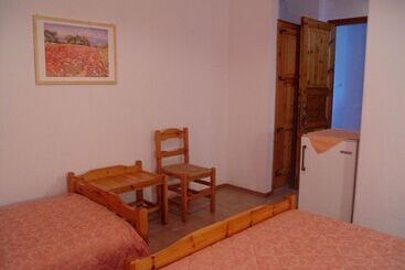 پانسیون Christos Guesthouse