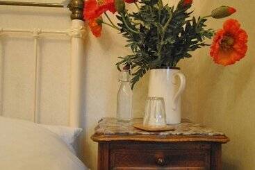 پانسیون Churchill Guest House