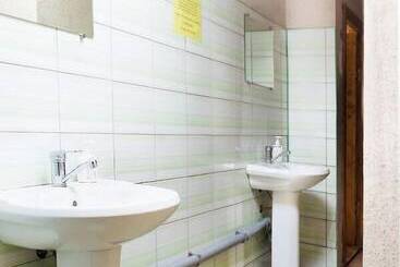 پانسیون Dorozhny Guest House