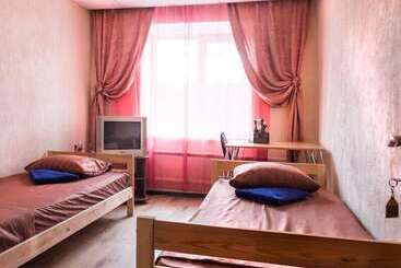 پانسیون Dorozhny Guest House