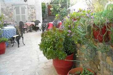 پانسیون Theano Guesthouse