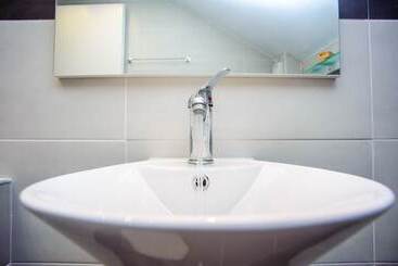 پانسیون Xenia Ionis Luxury Apartments