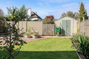 3 Elm Cottage