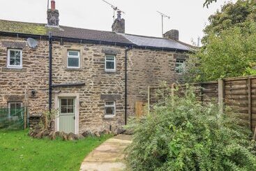 5 Bank Cottage