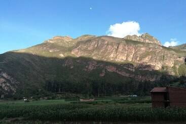 تختخواب و صبحانه Mamá Cocha Pisac Lodge House