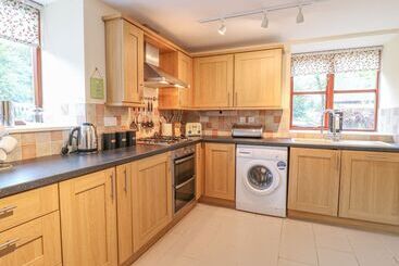 Brookside Cottage
