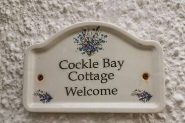 Cockle Bay Cottage