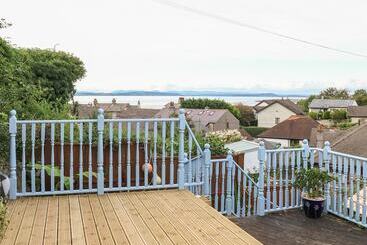 Cockle Bay Cottage