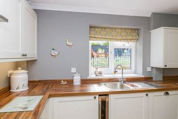 Duck Cottage