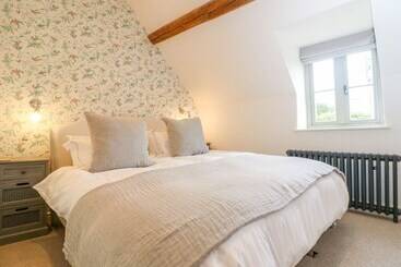 Easter Cottage