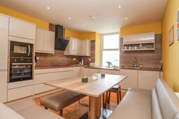 Gadlys House   Waters Edge