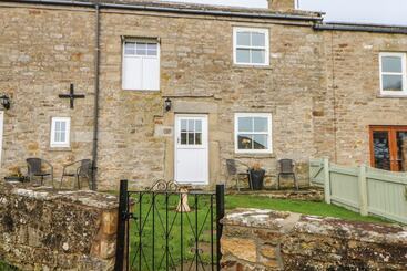 Goldsborough Cottage