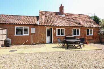 Hadleigh Farm Cottage