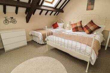 Heron Cottage