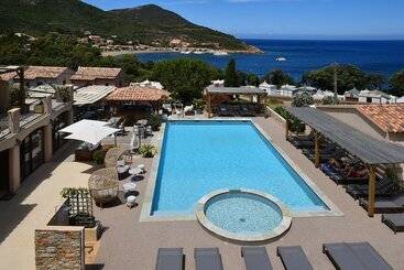 هتل Hôtel Palazzu Et Spa   Adults Only
