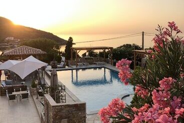 هتل Hôtel Palazzu Et Spa   Adults Only