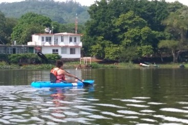 هتل La Cabaña Del Lago