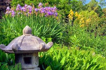 Howarth House B&b