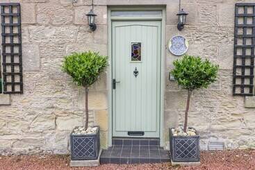 Iona Cottage