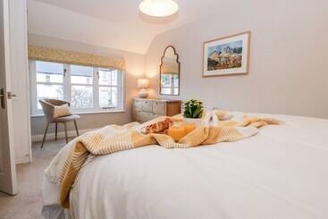 Jenny S Cottage