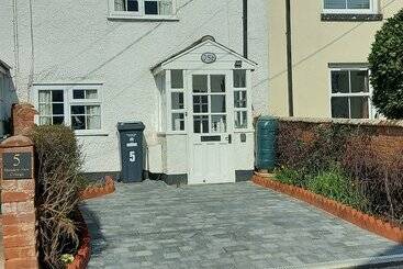 Meadow View Cottage