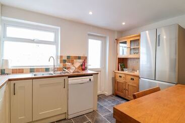 Meadow View Cottage