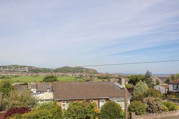 Penrhyn View