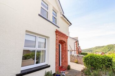 Penrhyn View