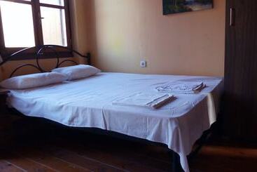 پانسیون Kydonia Rooms