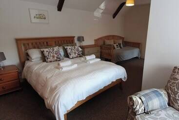 Pound Cottage