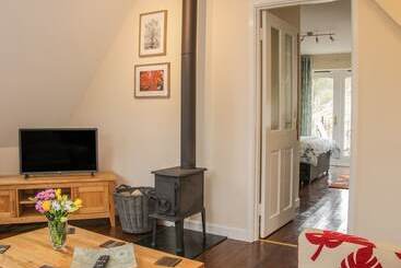 Ragleth Place Lodge
