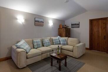 Riverhouse Lodge