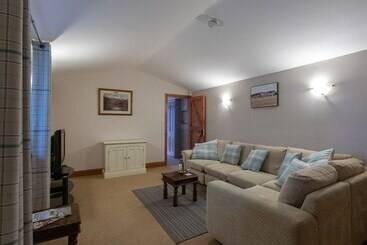 Riverhouse Lodge