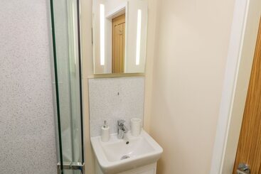 Ryedale Country Lodges   Willow Lodge