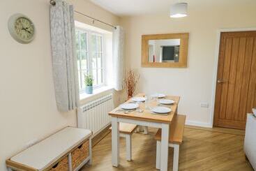Ryedale Country Lodges   Willow Lodge