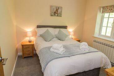 Ryedale Country Lodges   Willow Lodge