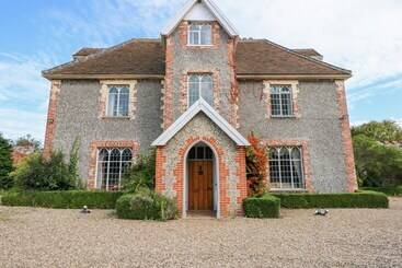 Southrepps Lodge