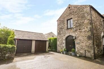 The Old Apple Barn